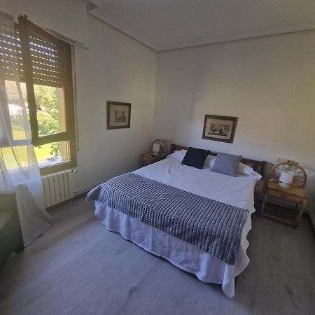 Hostal Lizuniaga Bera  Esterno foto