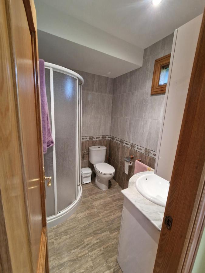 Hostal Lizuniaga Bera  Esterno foto