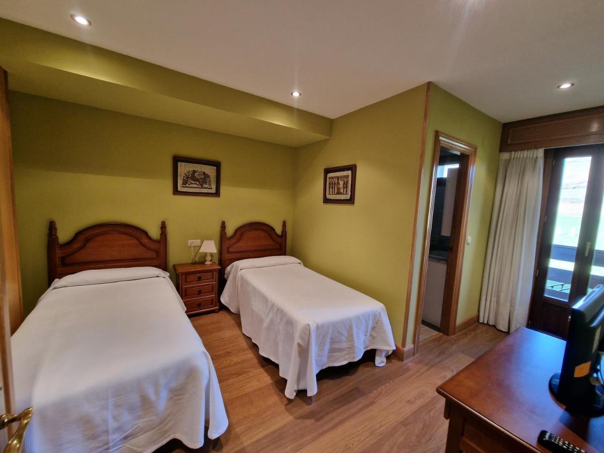 Hostal Lizuniaga Bera  Esterno foto