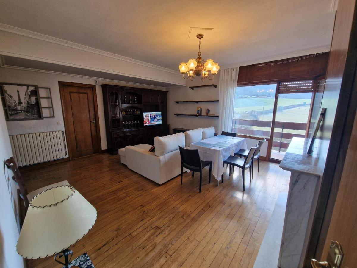 Hostal Lizuniaga Bera  Esterno foto