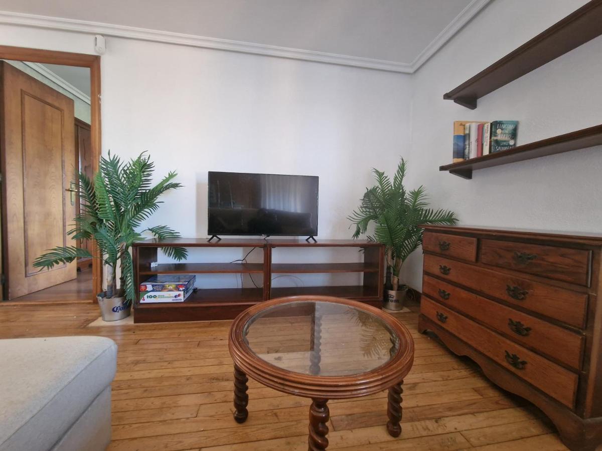 Hostal Lizuniaga Bera  Esterno foto