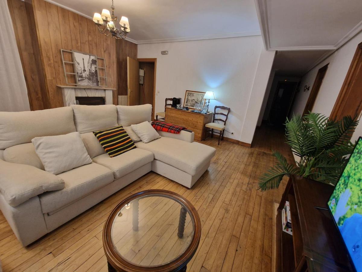 Hostal Lizuniaga Bera  Esterno foto