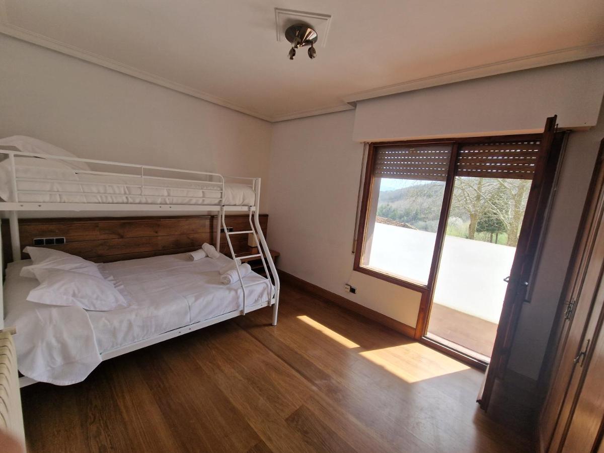 Hostal Lizuniaga Bera  Esterno foto
