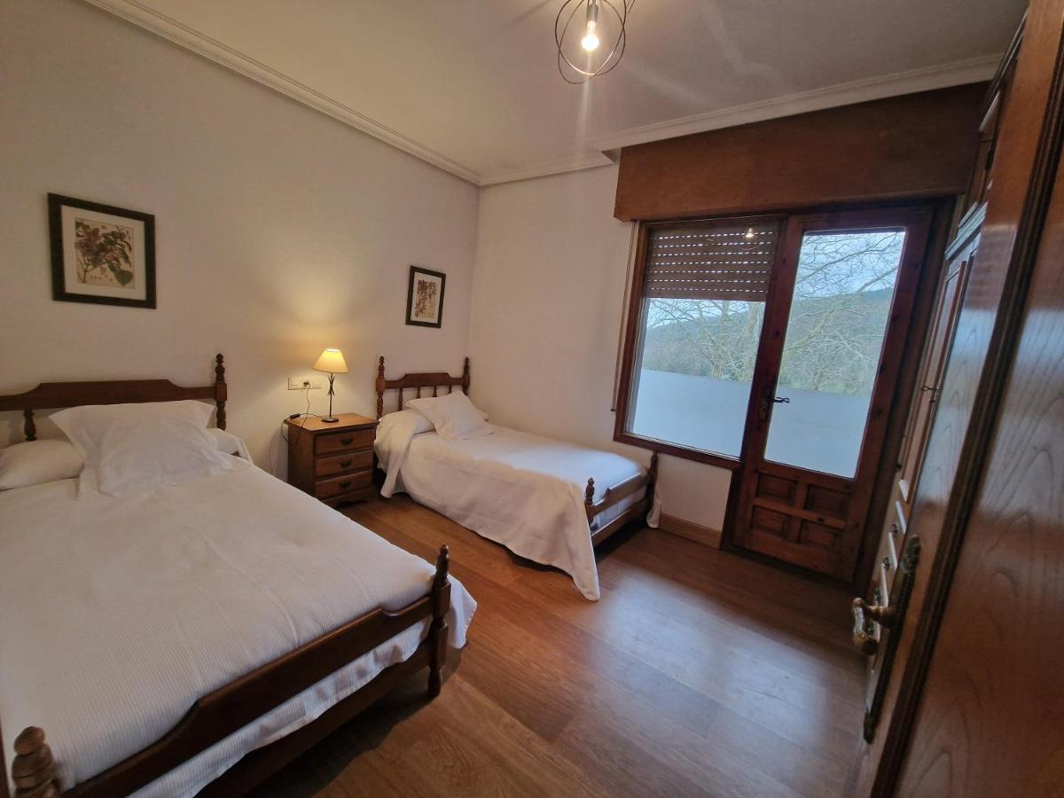 Hostal Lizuniaga Bera  Esterno foto